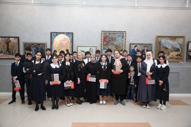 В ГМИИ РИ прошла лекция «Уроженцы Ингушетии – Герои Великой Отечественной войны 1941-1945 гг.» в которой приняли участие учащиеся ГБОУ "СОШ №1 г.Карабулак".